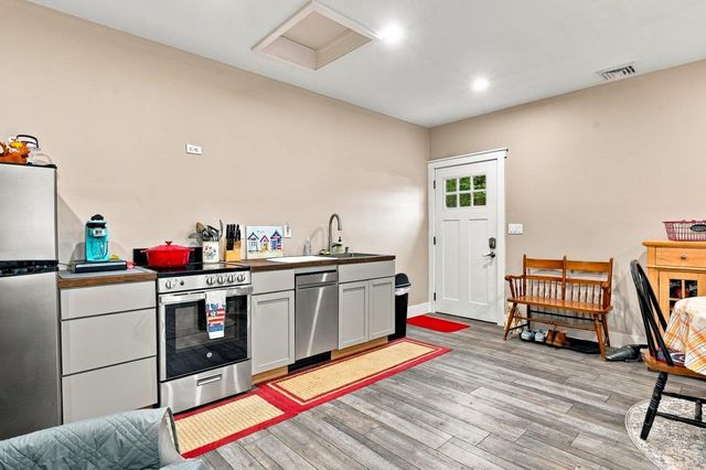 59 Stumpfield Road, Kensington, NH 03833