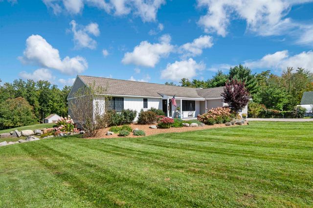 59 Stumpfield Road, Kensington, NH 03833