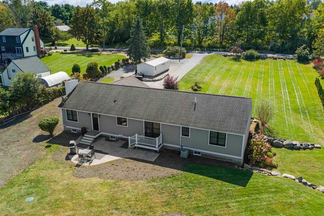 59 Stumpfield Road, Kensington, NH 03833