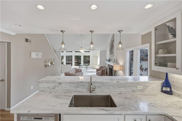 109 Narrows Drive, Waleska, GA 30183