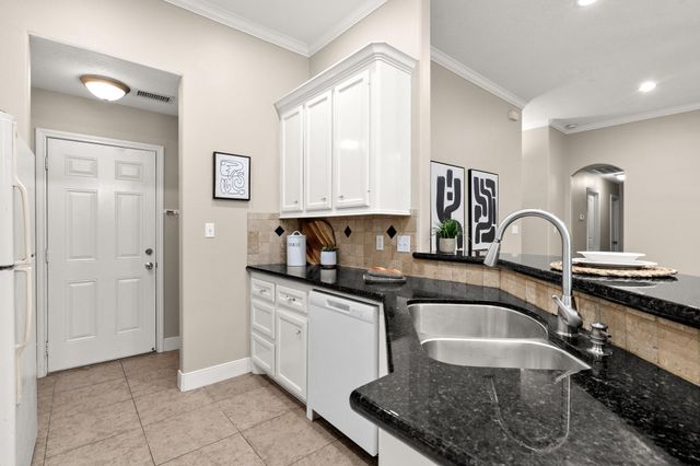 10668 Royal Magnolia Drive, Conroe, TX 77303