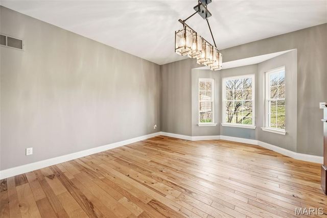 1326 Top Of The Hill Road, Chesterfield, MO 63005