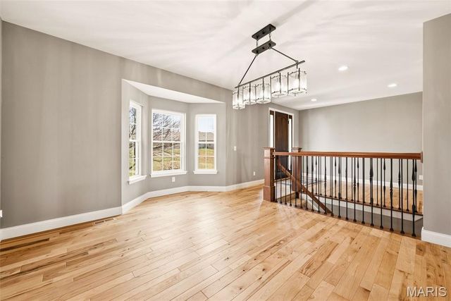 1326 Top Of The Hill Road, Chesterfield, MO 63005