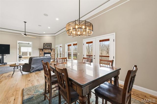 1326 Top Of The Hill Road, Chesterfield, MO 63005