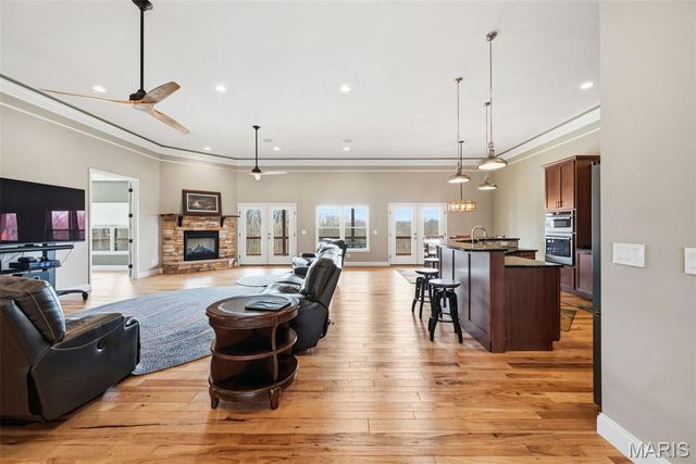 1326 Top Of The Hill Road, Chesterfield, MO 63005