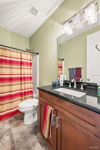 1326 Top Of The Hill Road, Chesterfield, MO 63005