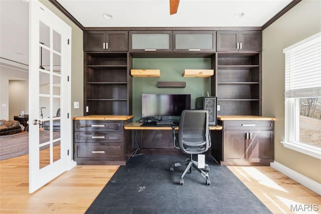 1326 Top Of The Hill Road, Chesterfield, MO 63005