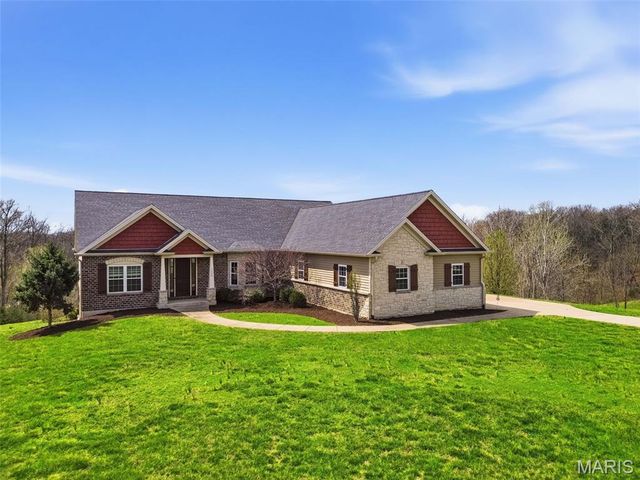1326 Top Of The Hill Road, Chesterfield, MO 63005