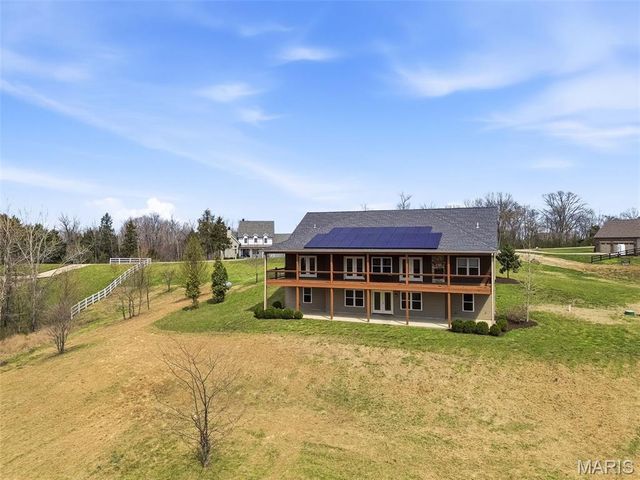 1326 Top Of The Hill Road, Chesterfield, MO 63005