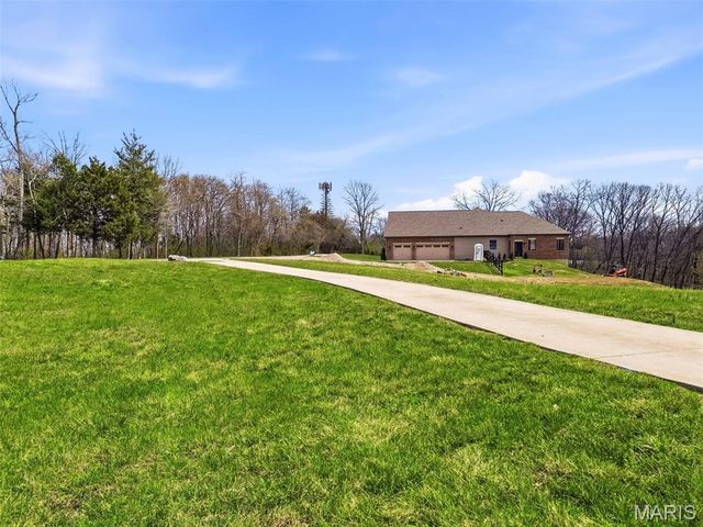 1326 Top Of The Hill Road, Chesterfield, MO 63005