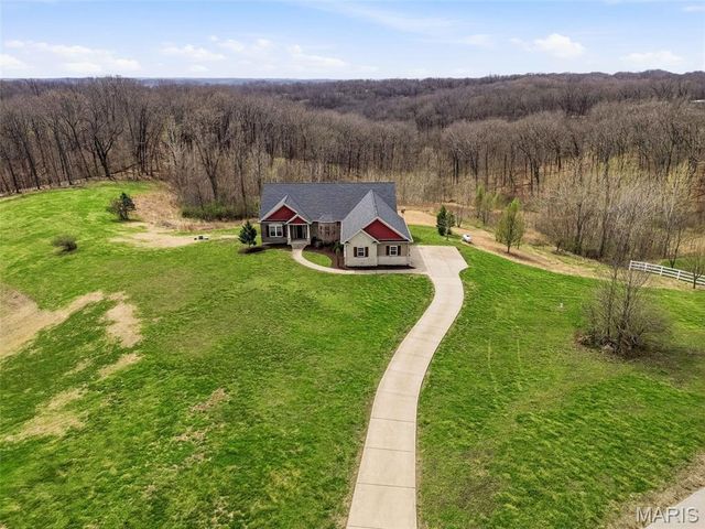 1326 Top Of The Hill Road, Chesterfield, MO 63005
