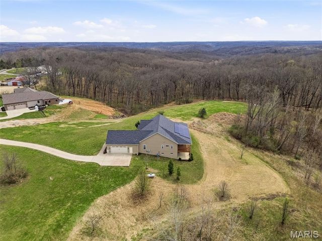 1326 Top Of The Hill Road, Chesterfield, MO 63005