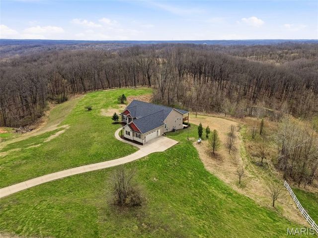 1326 Top Of The Hill Road, Chesterfield, MO 63005