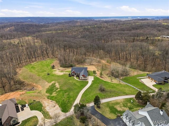 1326 Top Of The Hill Road, Chesterfield, MO 63005