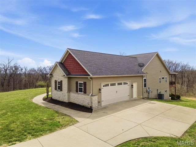 1326 Top Of The Hill Road, Chesterfield, MO 63005