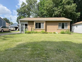 2113 22 1/2 Avenue, Rock Island, IL 61201