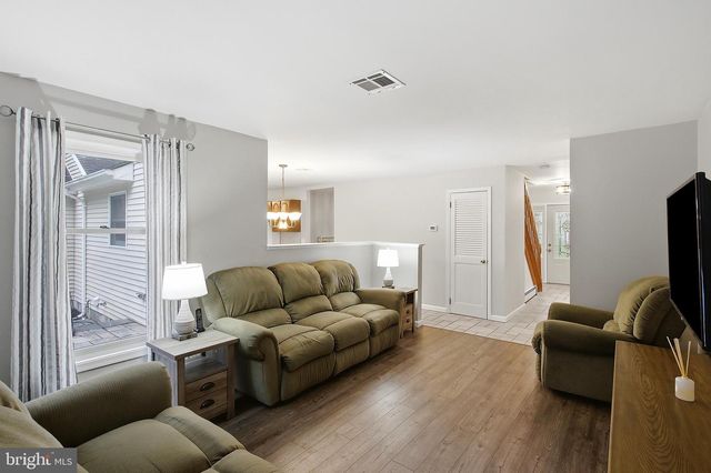 203 DONALD ST, Lanoka Harbor, NJ 08734
