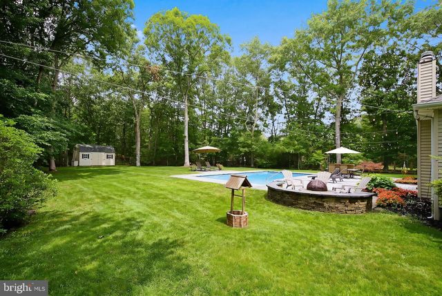 203 DONALD ST, Lanoka Harbor, NJ 08734