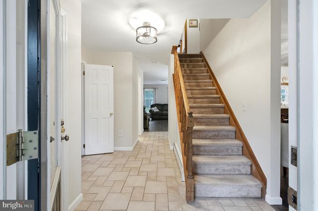 203 DONALD ST, Lanoka Harbor, NJ 08734