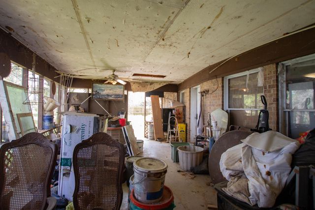 22851 Lakeside Dr, Flint, TX 75762