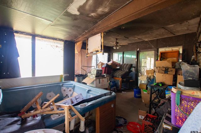 22851 Lakeside Dr, Flint, TX 75762