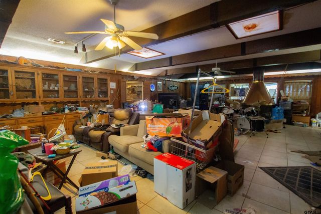 22851 Lakeside Dr, Flint, TX 75762