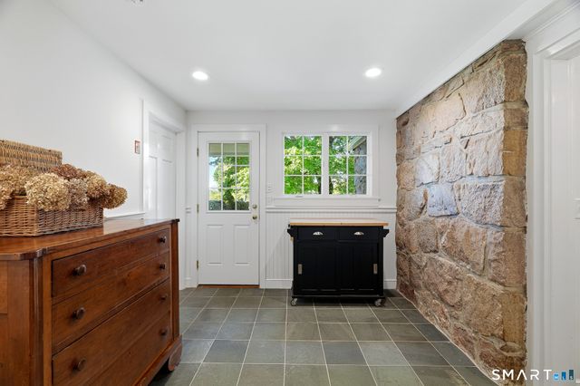 1335 Pequot Trail, Stonington, CT 06378