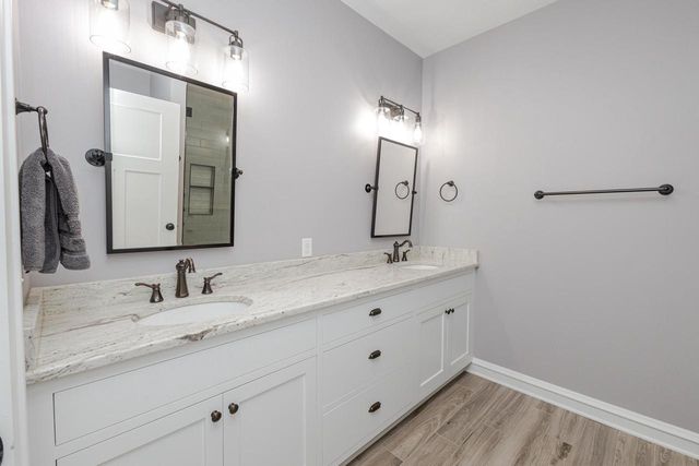 7433 N Tichigan ROAD, Waterford, WI 53185