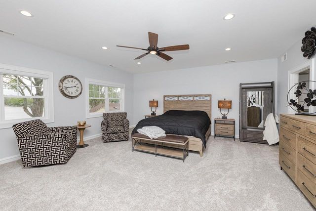 7433 N Tichigan ROAD, Waterford, WI 53185