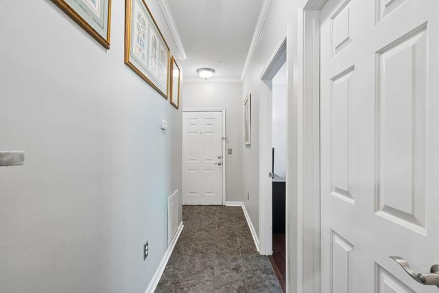 45 Sycamore Avenue 318, Charleston, SC 29407