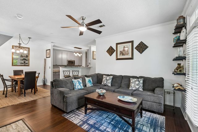 45 Sycamore Avenue 318, Charleston, SC 29407