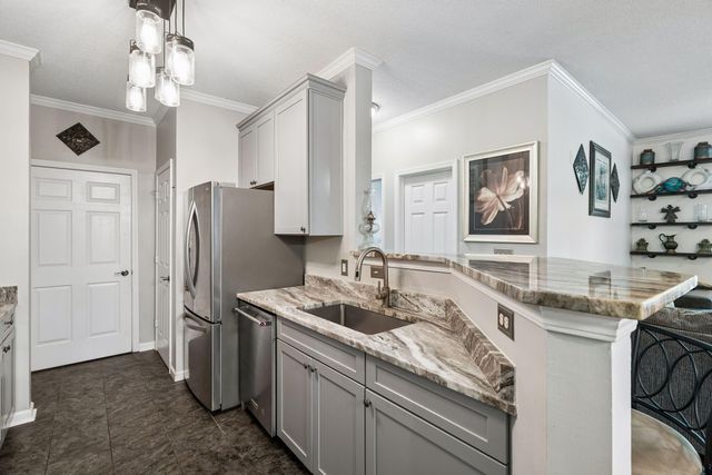 45 Sycamore Avenue 318, Charleston, SC 29407