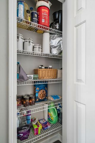 45 Sycamore Avenue 318, Charleston, SC 29407