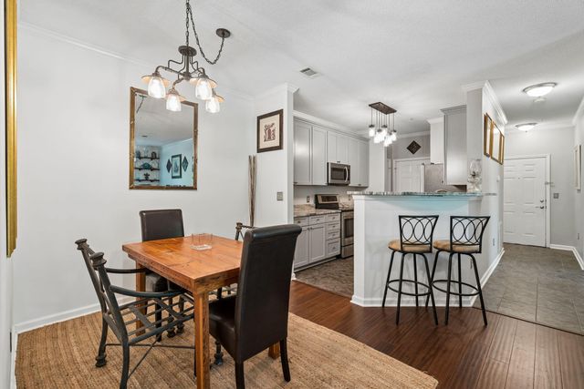 45 Sycamore Avenue 318, Charleston, SC 29407