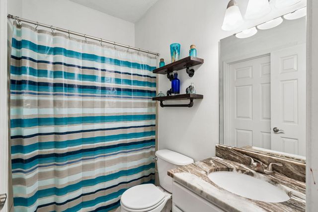 45 Sycamore Avenue 318, Charleston, SC 29407