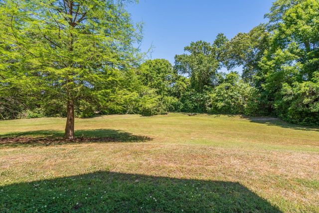 45 Sycamore Avenue 318, Charleston, SC 29407
