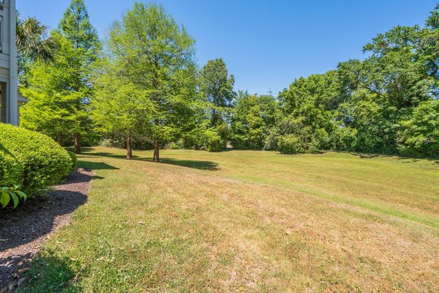 45 Sycamore Avenue 318, Charleston, SC 29407