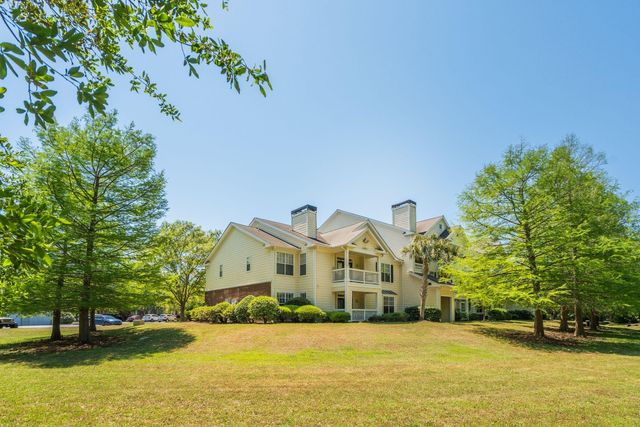 45 Sycamore Avenue 318, Charleston, SC 29407
