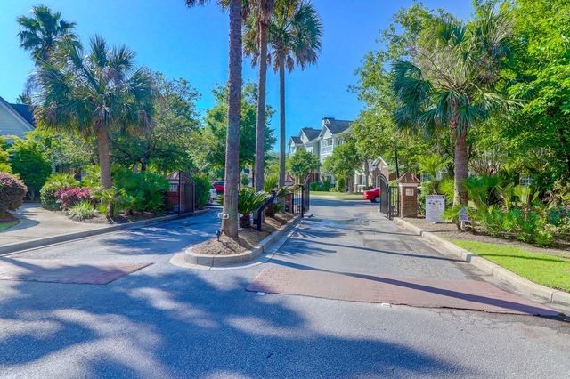 45 Sycamore Avenue 318, Charleston, SC 29407