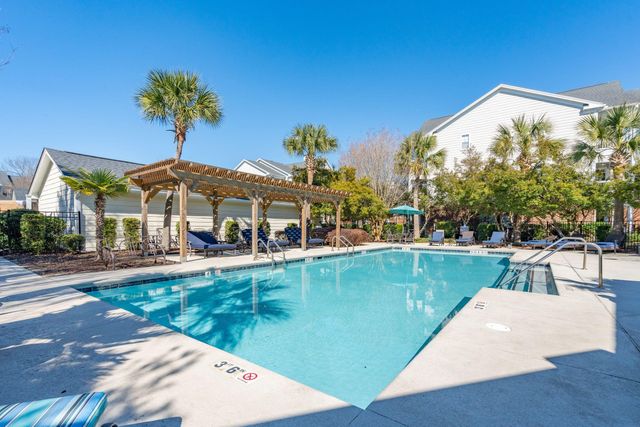 45 Sycamore Avenue 318, Charleston, SC 29407