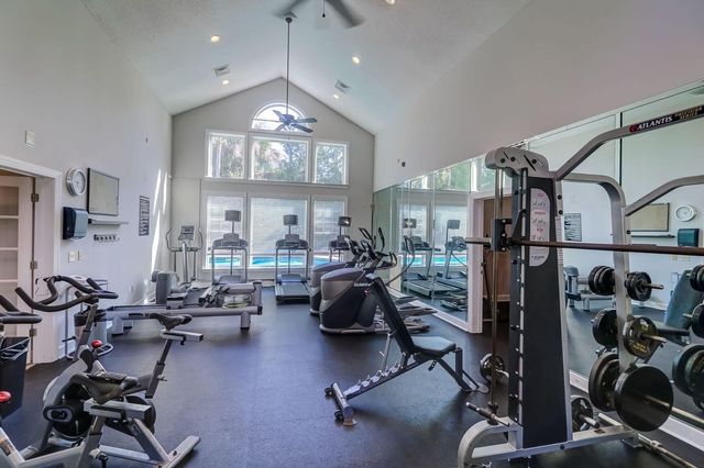45 Sycamore Avenue 318, Charleston, SC 29407