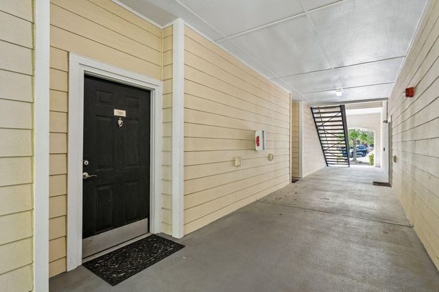 45 Sycamore Avenue 318, Charleston, SC 29407