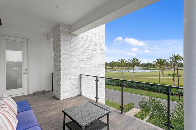 110 PALMERA BOULEVARD NE, St Petersburg, FL 33704