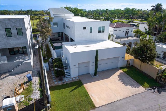 110 PALMERA BOULEVARD NE, St Petersburg, FL 33704