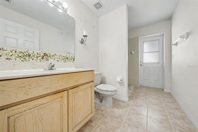 10 BURBANK DRIVE, Palm Coast, FL 32137