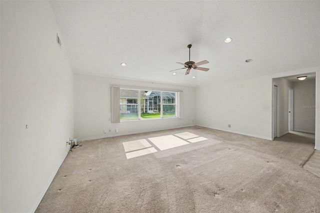 10 BURBANK DRIVE, Palm Coast, FL 32137