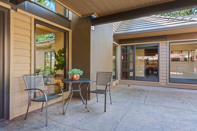 61440 Tam McArthur Loop, Bend, OR 97702