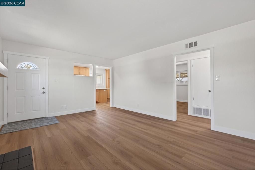 Image 10 of property listing at 4352 Cheltenham Ct, Concord, CA 94521