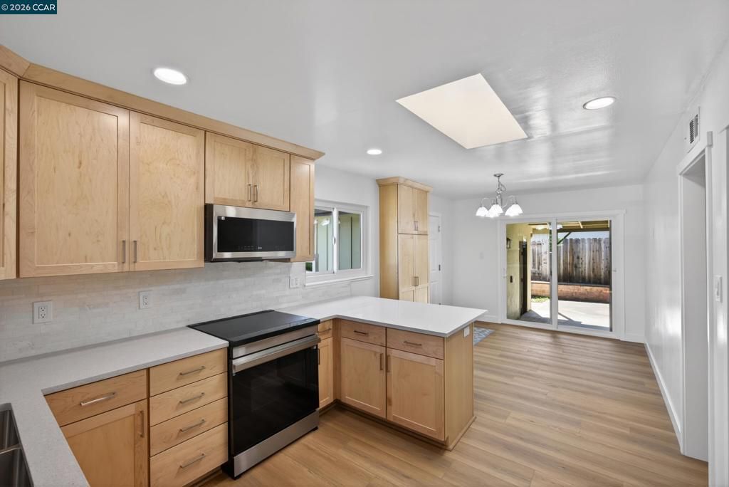 Image 12 of property listing at 4352 Cheltenham Ct, Concord, CA 94521