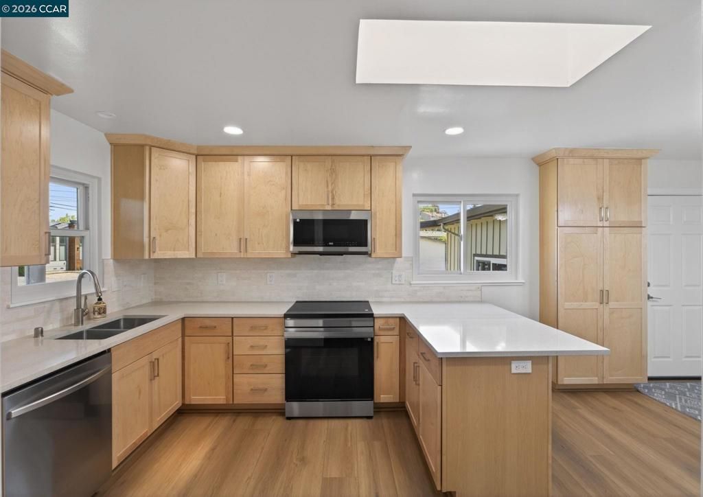 Image 13 of property listing at 4352 Cheltenham Ct, Concord, CA 94521